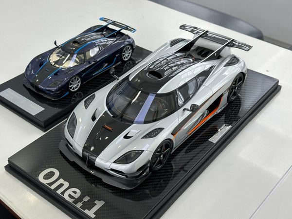 Xe mô hình Koenigsegg One: 1 1:12 FrontiArt ( Silver )