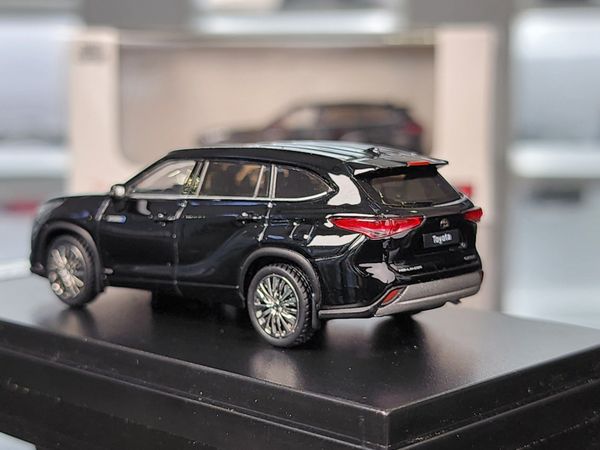 Xe Mô Hình Toyota Highlander 1:64 LCD ( Đen )