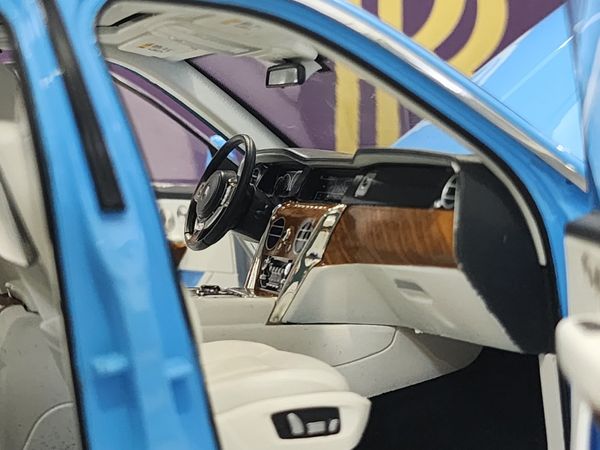 Xe mô hình Rolls-Royce Cullinan 1:18 Kengfai (Baby Blue)