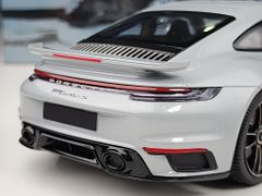 Xe mô hình Porsche 911 (992) Turbo S Coupe Sport Design - 2021 1:18 Minichanmps (Silver Metallic)