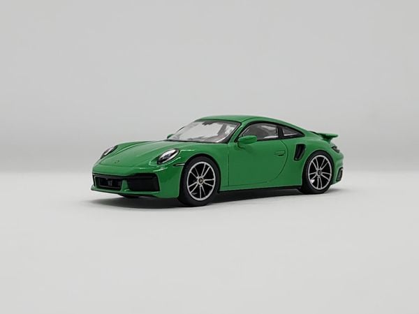 Xe Mô Hình Porsche 911 Turbo S Python Green LHD 1:64 ( Xanh Lá )