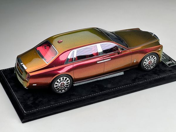 Xe Mô Hình Rolls-Royce Phantom 1:18 HHModel (Hồng biến màu)