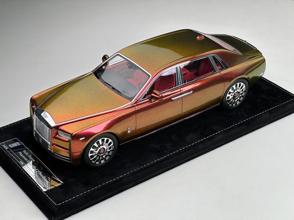 Xe Mô Hình Rolls-Royce Phantom 1:18 HHModel (Hồng biến màu)