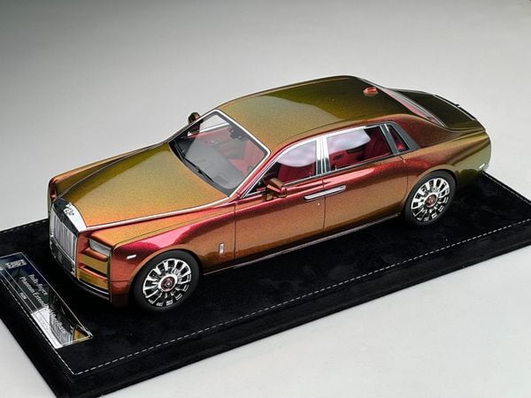 Xe Mô Hình Rolls-Royce Phantom 1:18 HHModel (Hồng biến màu)