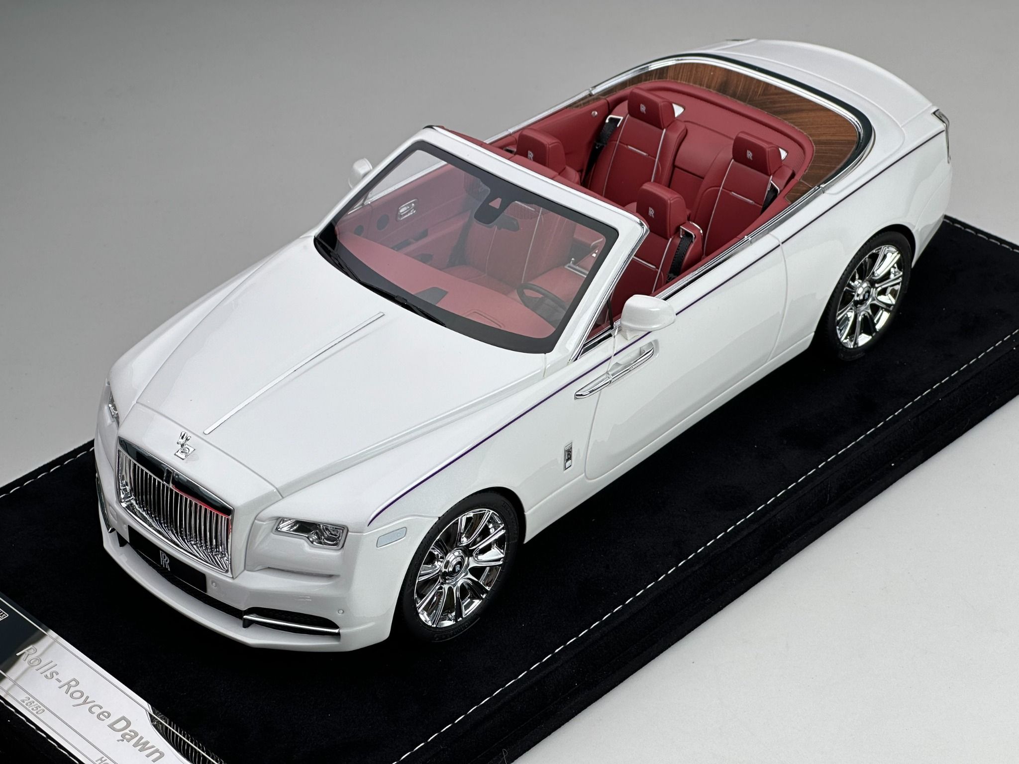 Diện kiến bạch mã hoàng tử RollsRoyce Dawn Pulse Edition đến từ hãng độ lừng danh thế giới Mansory Tạp Chí Siêu Xe #22 Diện kiến bạch mã hoàng tử RollsRoyce Dawn Pulse Edition đến từ hãng độ lừng danh thế giới Mansory Tạp Chí Siêu Xe
