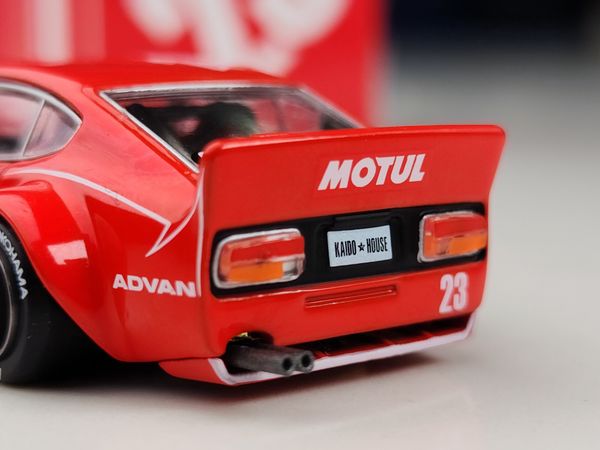 Xe Mô Hình Datsun KAIDO Fairlady Z MOTUL V2 (Đuôi Cao) 1:64 MiniGT (Hộp Đỏ)