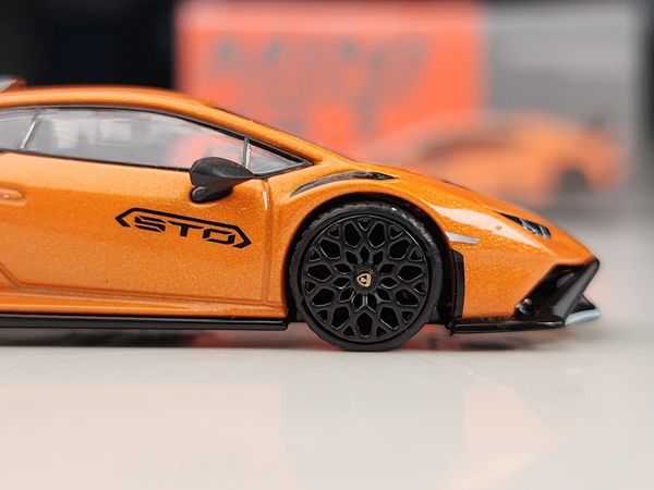 Xe mô hình Lamborghini Huracan STO 1:64 MINIGT (Cam)