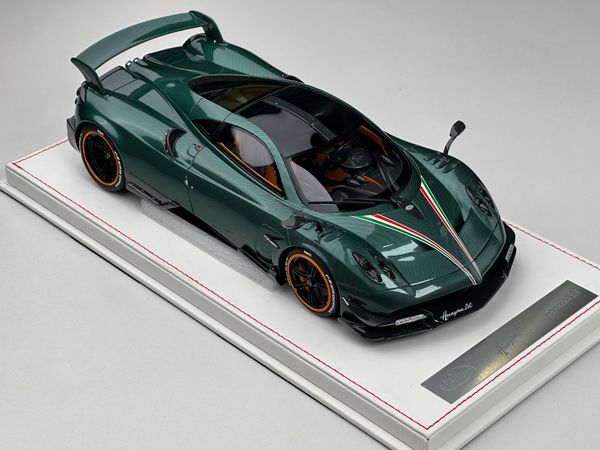 Xe mô hình Pagani Huayra BC 1:18 One Model ( Xanh Lá Carbon )