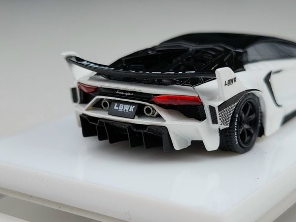 Xe Mô Hình LB-Silhouette Works Aventador GT EVO 1:64 ScaleMini ( White )