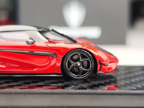 Xe Mô Hình Koenigsegg Regera 1:64 FrontiArt ( Draco Red )