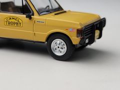 Xe Mô Hình Range Rover 1982 Camel Trophy Papua 1:64 MiNIGT ( Vàng Đất )