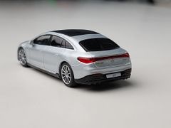 Xe Mô Hình Mercedes-Benz EQS 580 4MATIC 1:64 MiNiGT ( Silver )