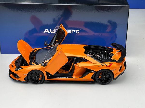 Xe Mô Hình Lamboghini Aventardo SVJ 1:18 Autoart (Orange)