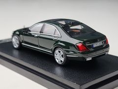 Xe Mô Hình Mercedes-Benz S-Class S600L(W221) 1:64 MOTORHELIX ( English Green )