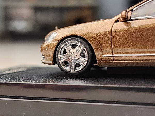 Xe Mô Hình Mercedes-Benz S-Class S600L(W221) 1:64 MOTORHELIX ( English Brow )