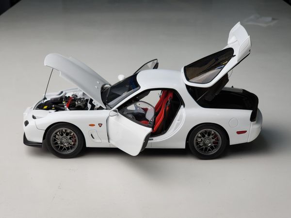 Xe Mô Hình Mazda RX7 Spirit R 1:18 Polar Master ( White )