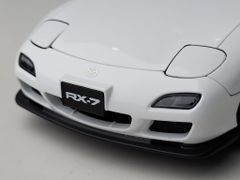 Xe Mô Hình Mazda RX7 Spirit R 1:18 Polar Master ( White )