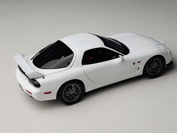 Xe Mô Hình Mazda RX7 Spirit R 1:18 Polar Master ( White )