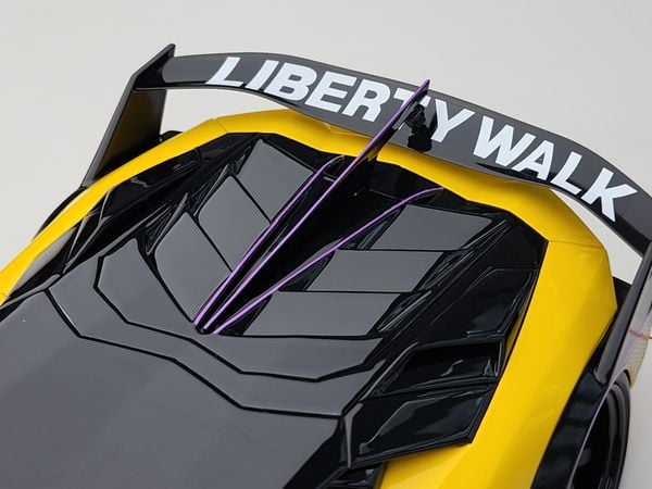 Xe Mô Hình Lamborghini Aventador GT EVO 1:18 Ivy Merit ( Yellow )