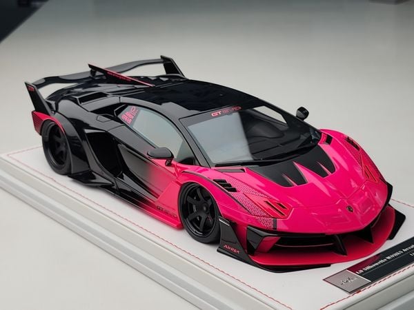 Xe Mô Hình Lamborghini Aventador GT EVO 1:18 Ivy Merit ( Black/Pink )