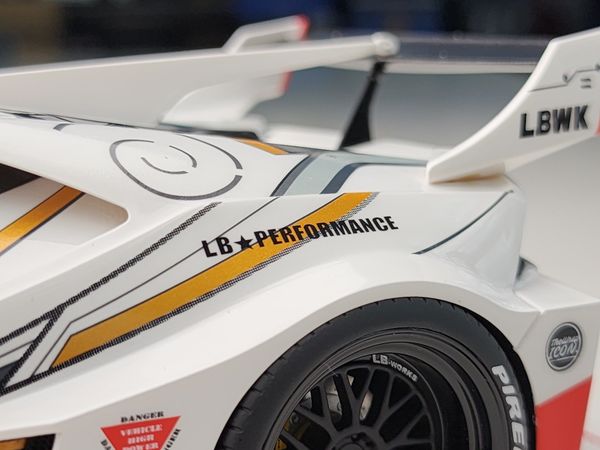 Xe Mô Hình Lamborghini Huracan GT EVO 1:18 Ivy Merit ( Infinite )