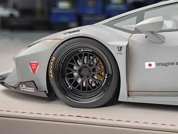 Xe Mô Hình Lamborghini Hurance 1:18 Ivy Model ( Fighter Grey )