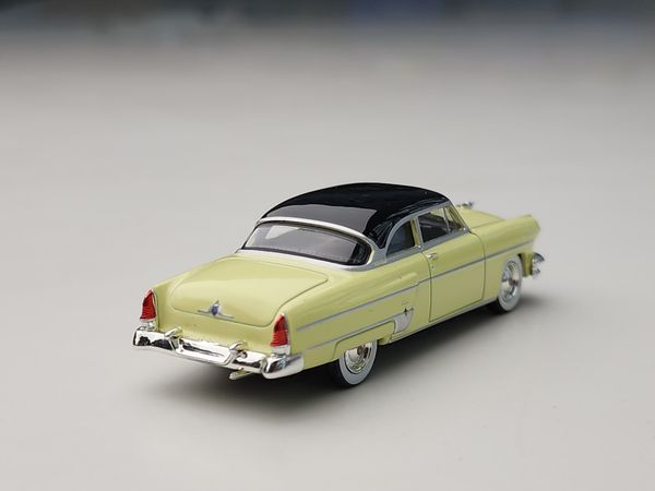 Xe Mô Hình Lincoln Capri 1954 Premier Yellow 1:64 MiniGT ( Vàng )