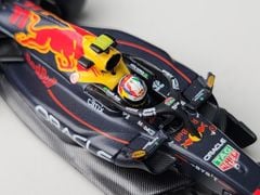 Xe Mô Hình Oracle Red Bull Racing RB18 #1 1:64 MiniGT ( Đen Red Bull )