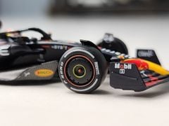 Xe Mô Hình Oracle Red Bull Racing RB18 #1 1:64 MiniGT ( Đen Red Bull )