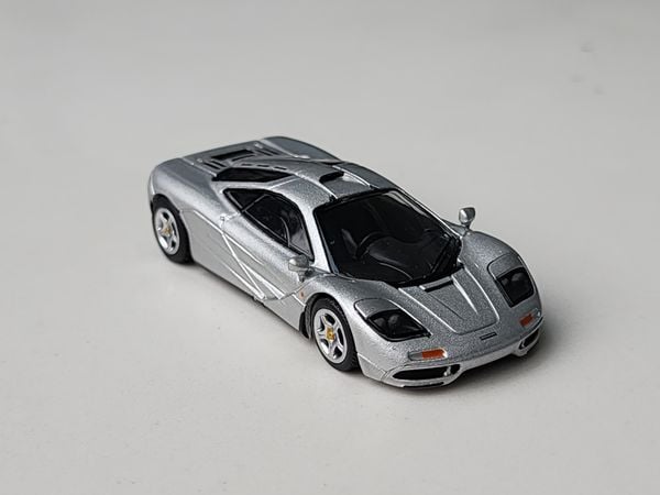 Xe Mô Hình McLaren F1 1:64 MiniGT ( Silver )