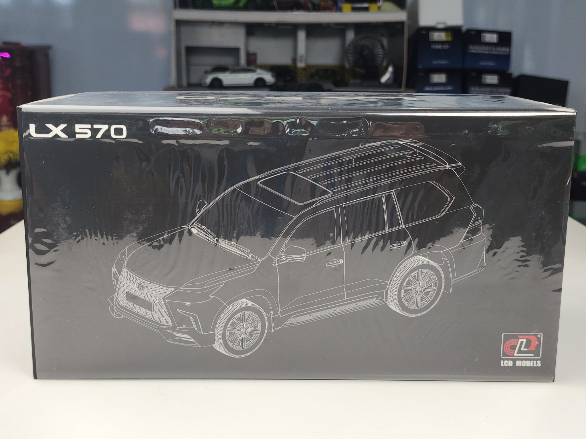 Xe Mô Hình Lexus LX570 1:18 LCD ( Bạc ) – Shop Xe Mô Hình Tĩnh
