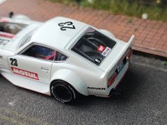 Xe Mô Hình Datsun KAIDO Fairlady Z MOTUL V3 1:64 Kaidohouse x MINI