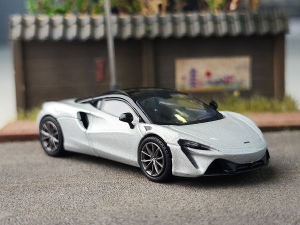 Xe Mô Hình McLaren Artura Ice 1:64 MiniGT ( Silver LHD )