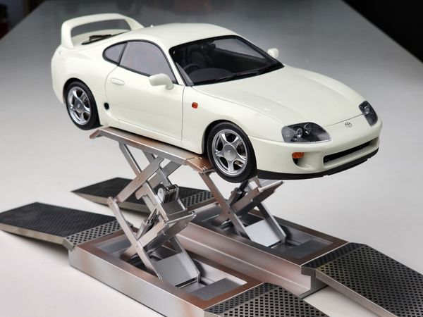 Xe Mô Hình Supra A80 1:18 LCD Model ( White Color )