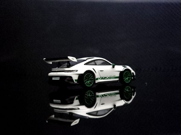 Xe Mô Hình Porsche 911 GT3 RS 1:64 Minichamps ( White & Green )