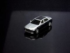 Xe Mô Hình Maybach S680 Cirrus 1:64 MiniGT ( Xanh & Bạc )