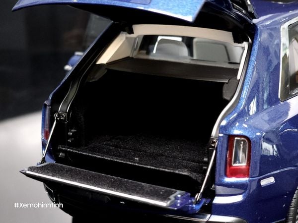 Xe Mô Hình Rolls Royce Cullinan 1:18 Kengfai ( Pikes Peak Blue 26-Inch )