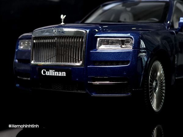 Xe Mô Hình Rolls Royce Cullinan 1:18 Kengfai ( Pikes Peak Blue 26-Inch )