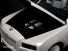 Xe Mô Hình Rolls-Royce Cullinan 1:18 Kengfai (Trắng)