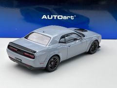 Xe Mô Hình Dodge challenger R/T Scat Pack Widebody 2022 1:18 Autoart ( Smoke Show )