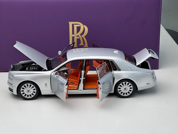 Xe Mô Hình Rolls Royce Phantom 1:18 Kengfai ( Silver )