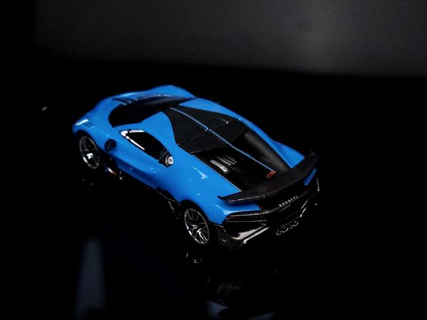 Xe Mô Hình Bugatti Centodieci 1:64 MiniGT ( Blu Bugatti LHD )