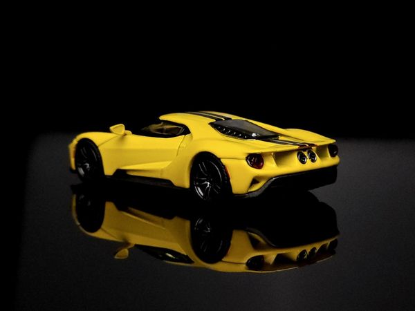 Xe Mô Hình Ford GT Triple 1:64 MiniGT ( Yellow )