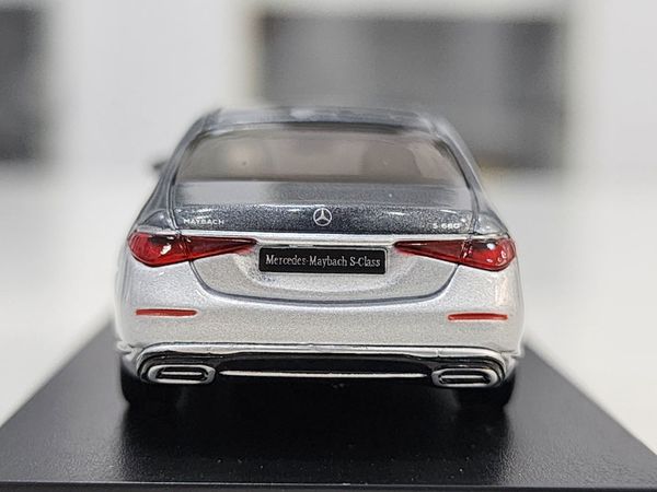 Xe Mô Hình Mercedes-Benz S-Class 2021 1:64 Almost Real ( Bạc Mui Xám )