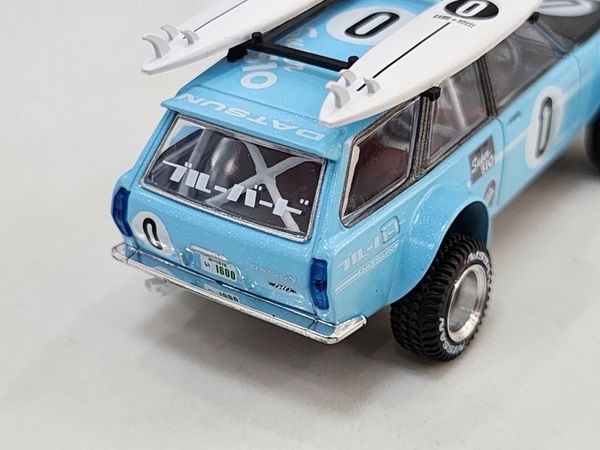 Xe Mô Hình Datsun Kaido 510 Wagon 4x4 Winter Holiday 1:64 Kaido