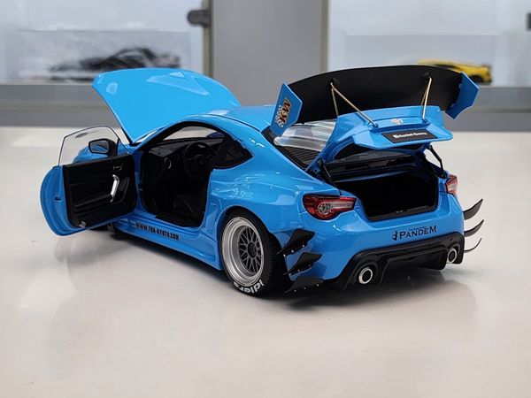 Xe Mô Hình Rocket Bunny 86 Widebody 1:18 DCN ( Blue )