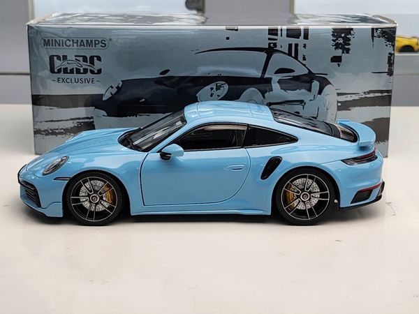 Xe mô hình Porsche 911 (992) Turbo S Coupe Sport Design - 2021 1:18 Minichanmps (Light Blue)