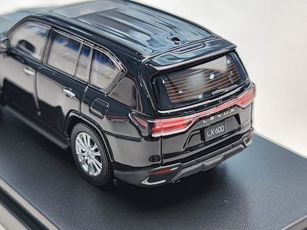 Xe Mô Hình Lexus LX600 1:64 LCD Model ( Black )