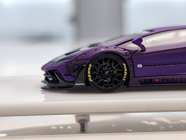 Xe Mô Hình Lamborghi Aventador 1:64 LBWK ( Tím )