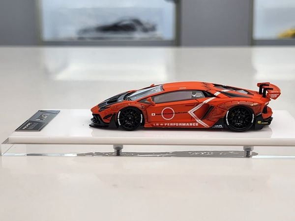 Xe Mô Hình Lamborghi Aventador 1:64 LBWK ( Cam )